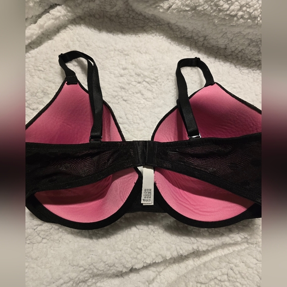 Victoria's Secret PINK Bra - Picture 3 of 8